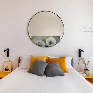 The House Of Dandelions - Duomo In 15min By Metro M3 Apartment