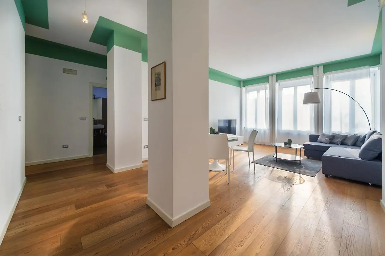 מילאנו Santa Sofia Home 0*,  איטליה