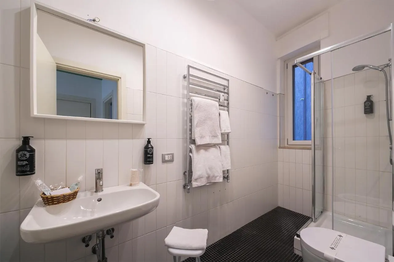 מילאנו Santa Sofia Home איטליה